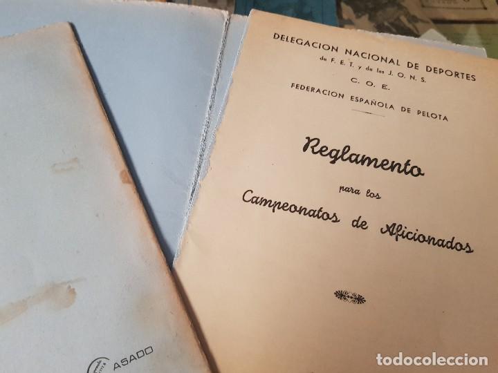 Coleccionismo deportivo: ANTIGUOS REGLAMENTOS FEDERACION DE PELOTA FET Y DE LAS JONS FRANQUISMO 1944 - Foto 2 - 166429334