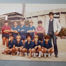 Coleccionismo deportivo: LOTE F.C BARCELONA FOTO INEDITA 18X13CM 1983 + FICHA+TARJETA OFICIAL MEYBA-7. Lote 182726412