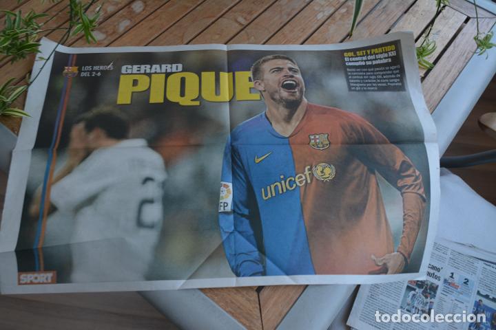 Sammelleidenschaft Sport: SPORT.POSTER LOS HEROES DEL 2-6.GERARD PIQUE.MEDIDAS 36 X 58 CMS