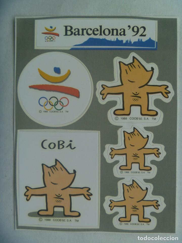 Coleccionismo deportivo: PLIEGO DE PEGATINAS DE LAS OLIMPIADAS DE BARCELONA &acute; 92 : COBI, ETC - Foto 1