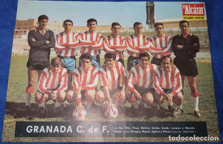 Coleccionismo deportivo: L&aacute;mina de El Alcazar - Granada (1968) - Foto 1