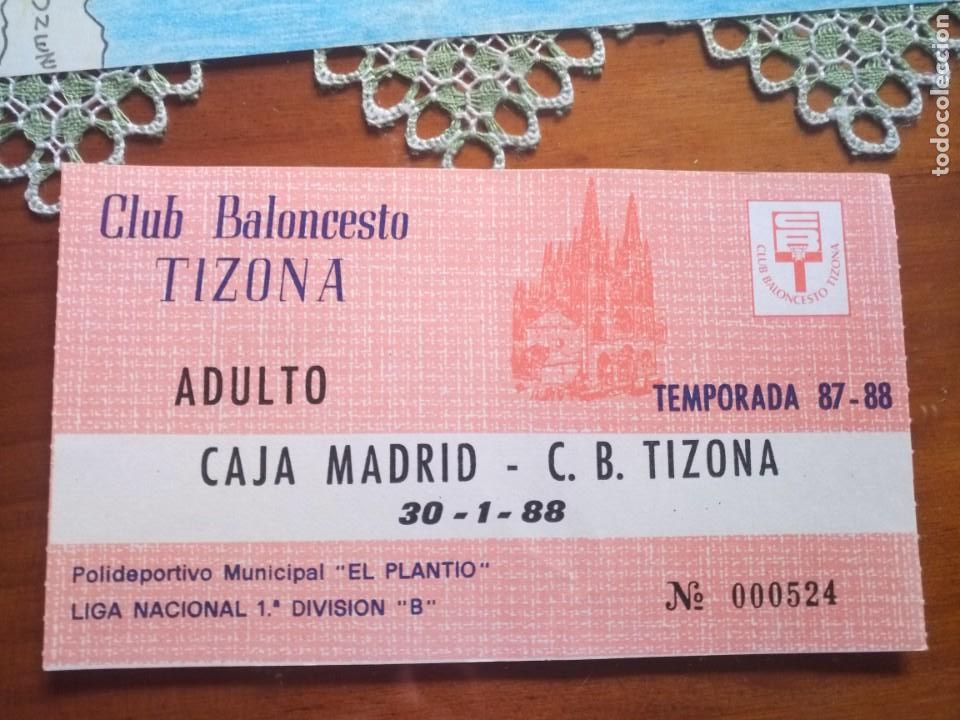 Sports collectibles: Rar&iacute;sima entrada baloncesto c b tizona caja Madrid 1988 burgos