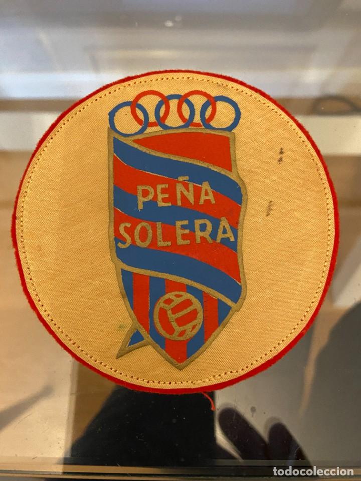 Coleccionismo deportivo: PE&Ntilde;A SOLERA ANAGRAMA BORDADO ALBUM 5 - Foto 1