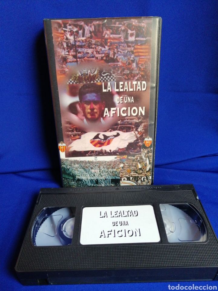 Coleccionismo deportivo: LEALTAD DE UNA AFICI&Oacute;N VALENCIA CF - VHS - Foto 1