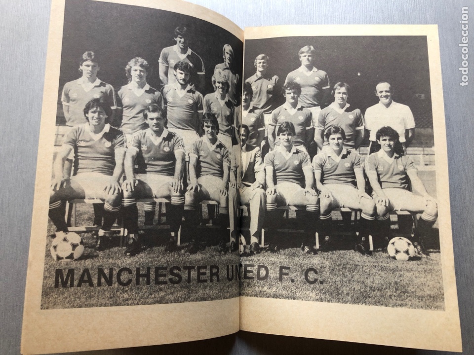 Coleccionismo deportivo: 1982 Valencia Manchester utd programa oficial Copa UEFA - Foto 4
