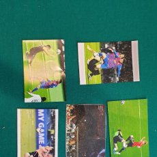 Coleccionismo deportivo: 5 FOTOS DE JUGADORES DE FUTBOL