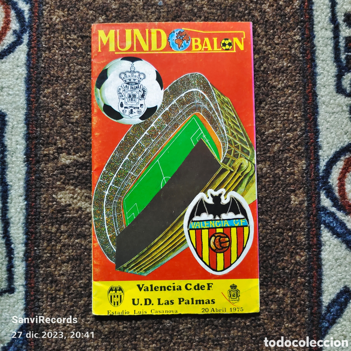 Coleccionismo deportivo: MUNDO BAL&Oacute;N: VALENCIA C.F. - U.D. LAS PALMAS (20 ABRIL 1975) - Foto 1