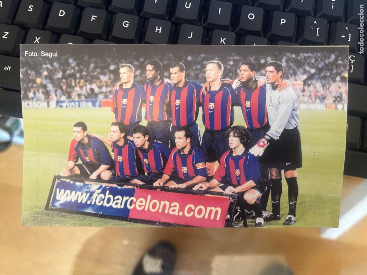 Coleccionismo deportivo: barcelona equipo 2001 album 1 - Foto 1