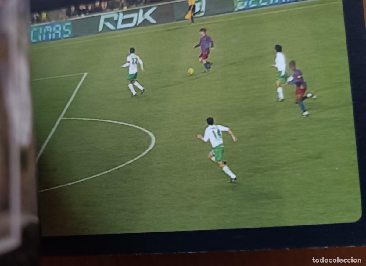 Coleccionismo deportivo: Flip action imatges Magic Box 2/10 Messi - Ronaldinho - Foto 3