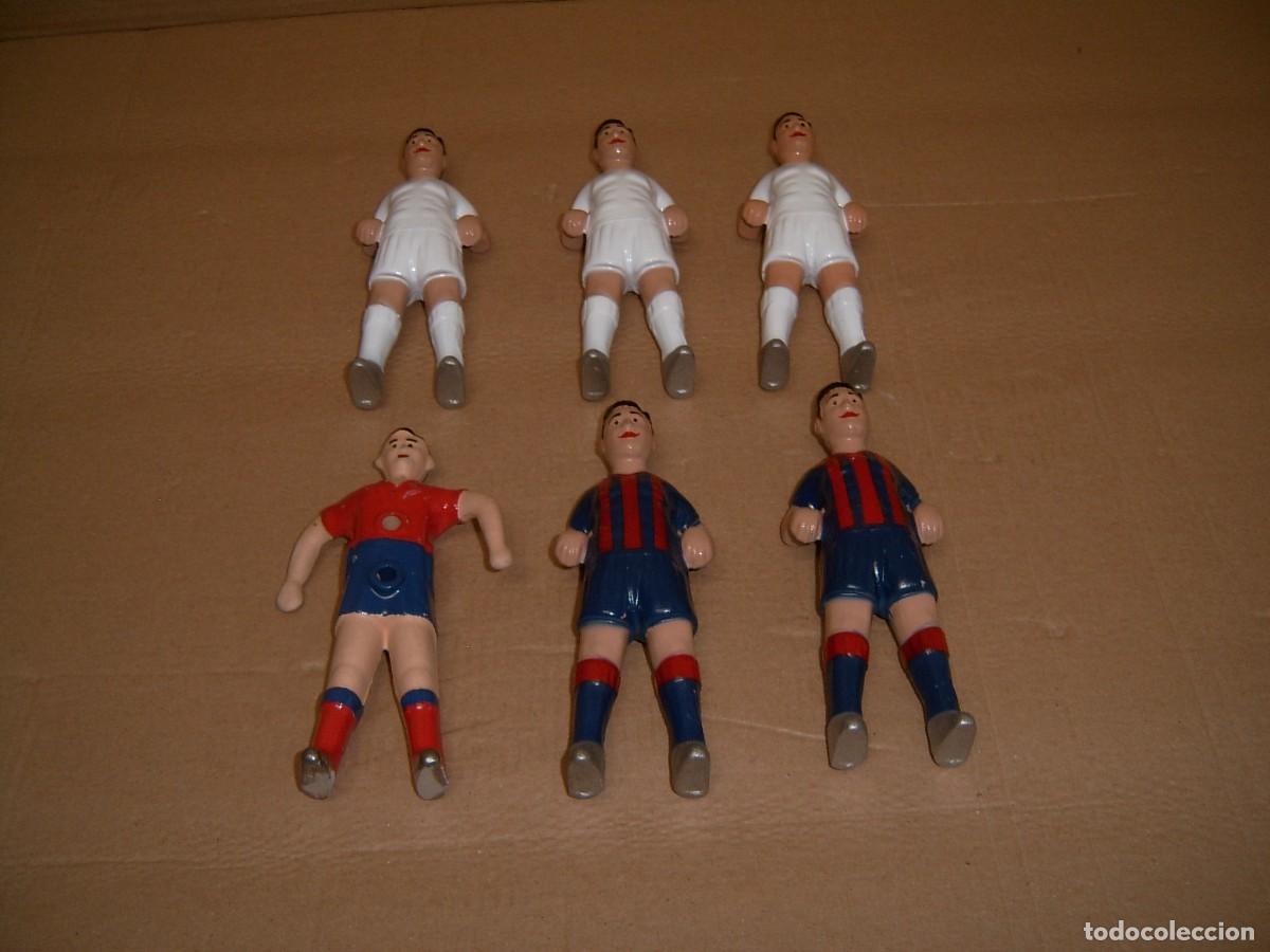 Coleccionismo deportivo: JUGADORES FUTBOLIN MADRID Y BARCELONA - Foto 1