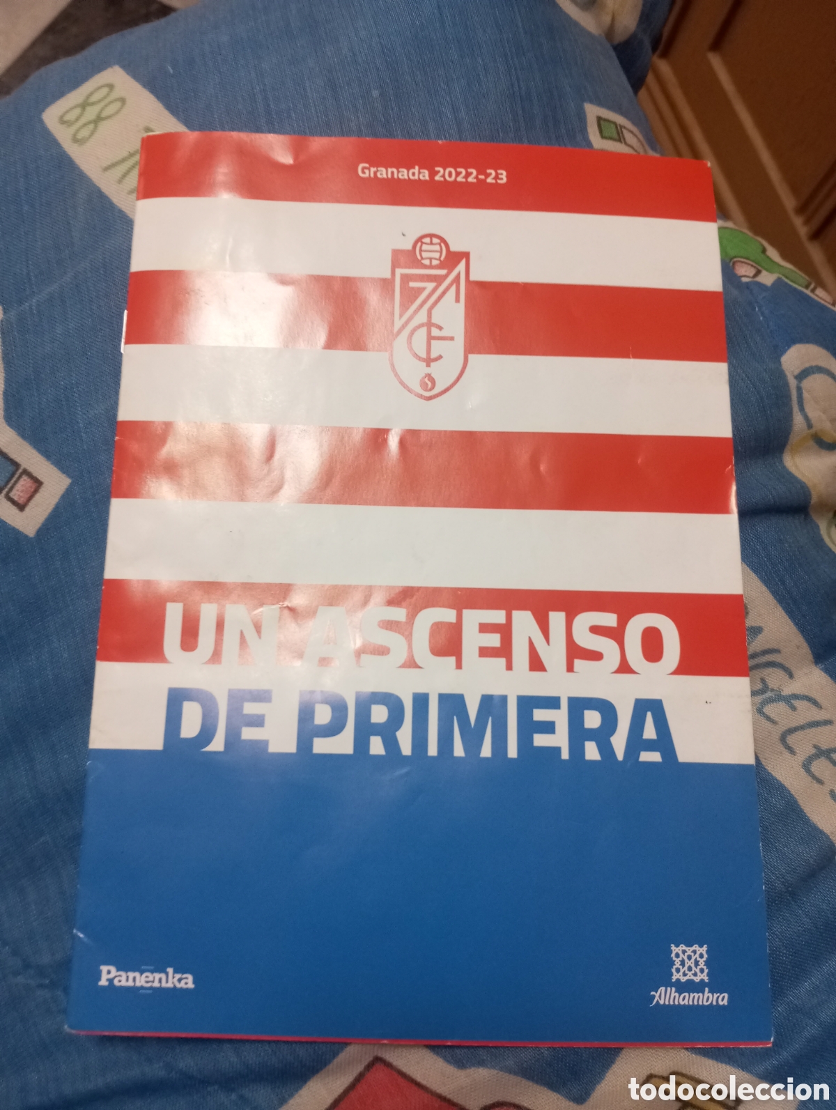 Coleccionismo deportivo: Revista ascenso Granada CF , cervezas Alhambra - Foto 1