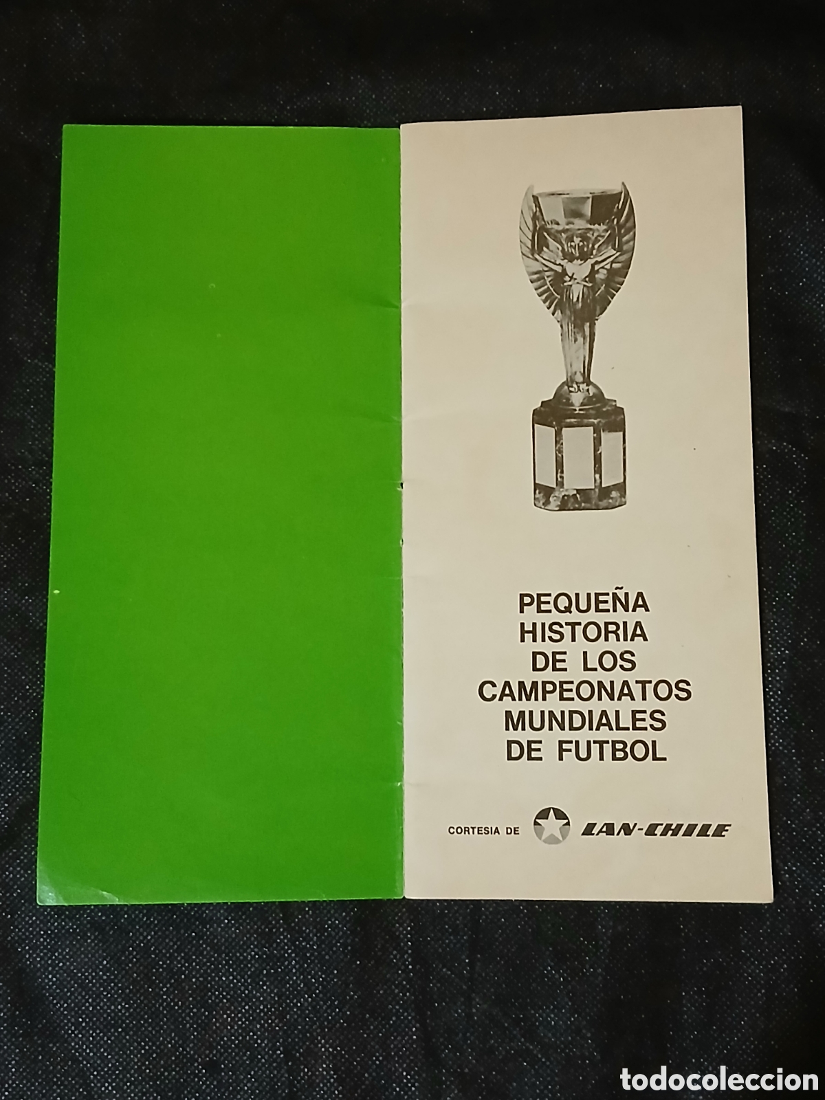 Coleccionismo deportivo: Programa oficial del Mundial de M&eacute;xico 1970 con Pel&eacute; en la portada. LAN CHILE - Foto 2