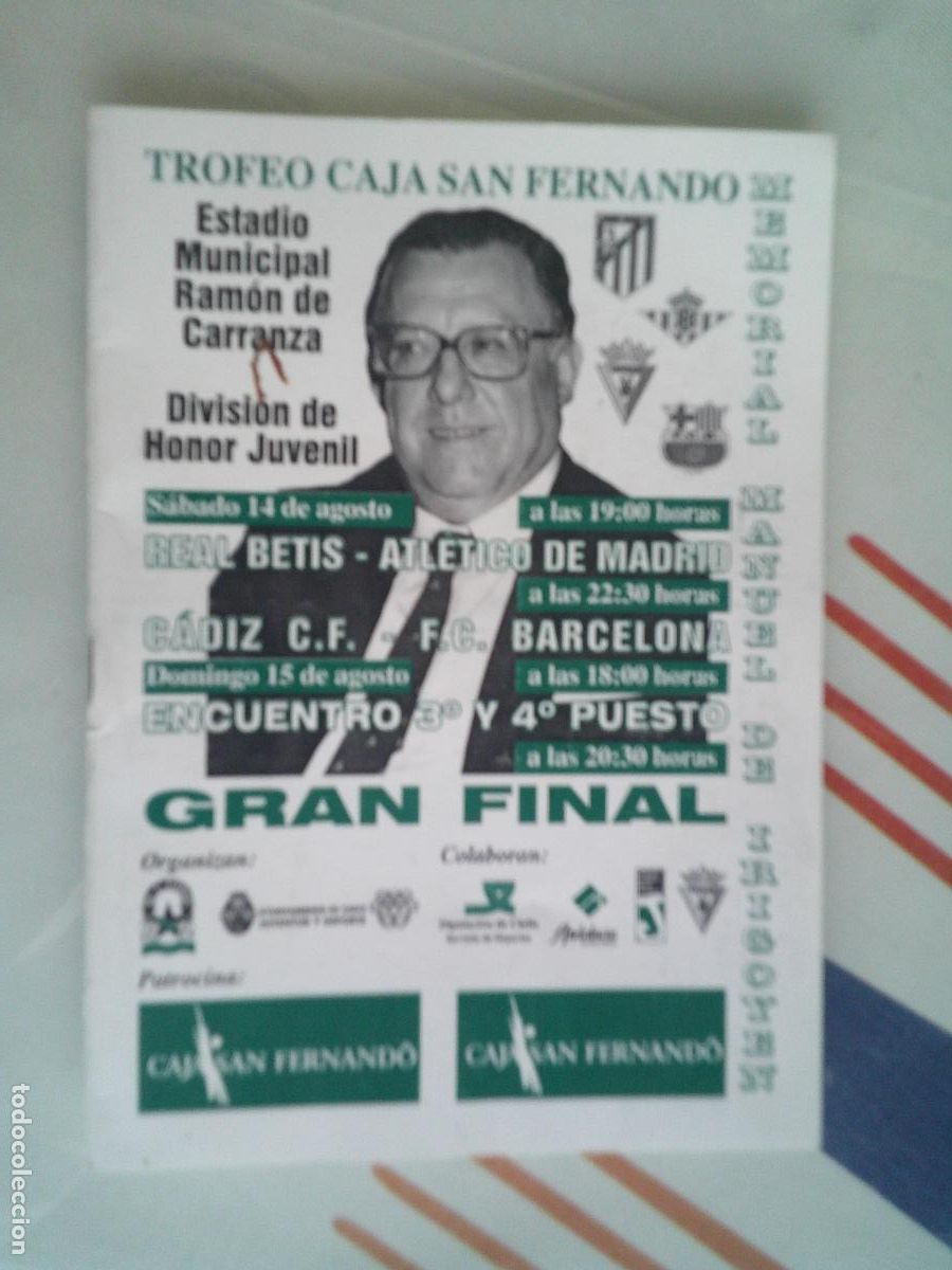 Coleccionismo deportivo: TROFEO CAJA SAN FERNANDO , MEMORIAL MANUEL DE IRIGOYEN PROGRAMA 1999/2000 - Foto 1