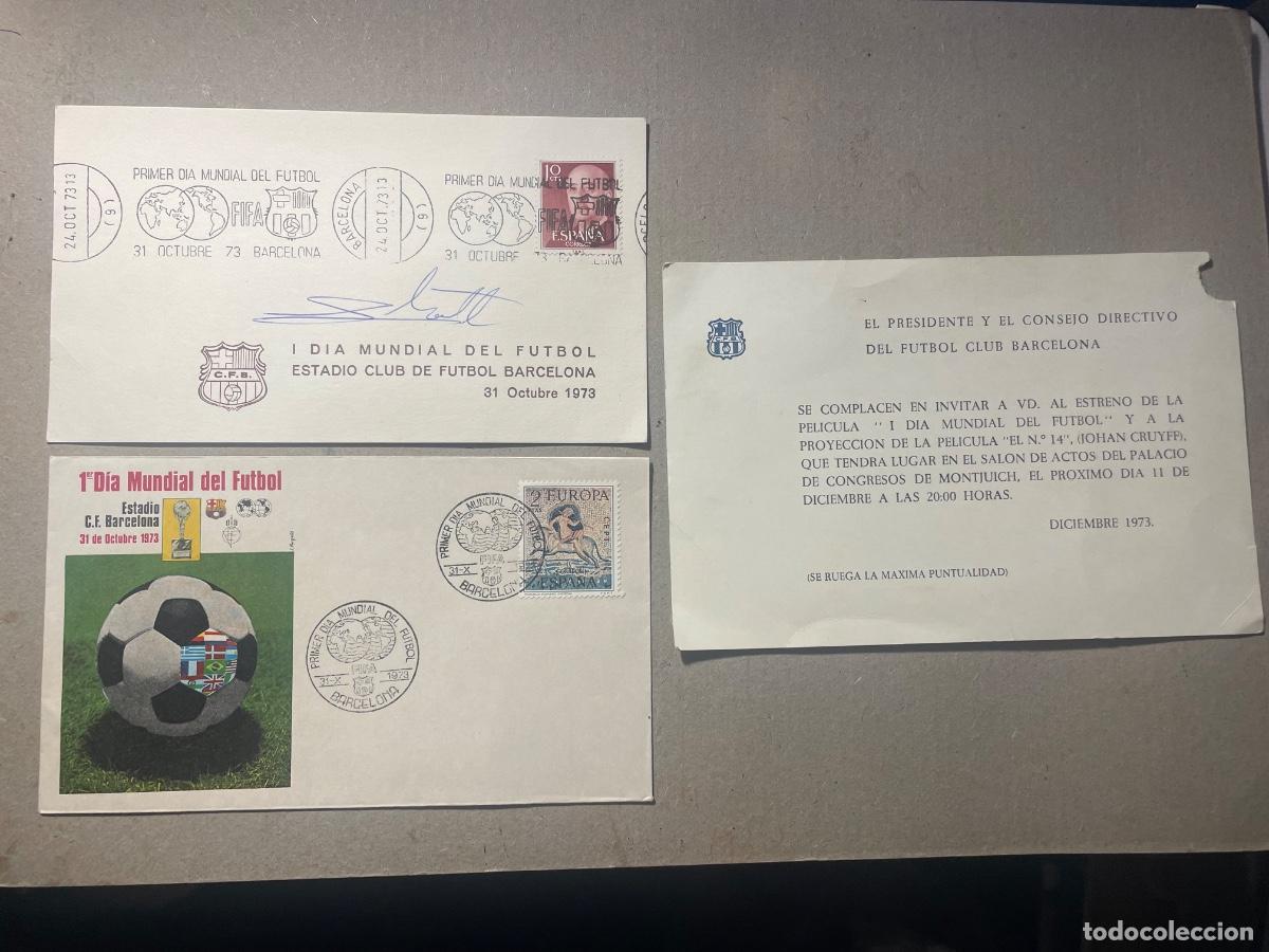 Coleccionismo deportivo: C.F.B. 1973- INVITACI&Oacute;N PROYECCION PELICULA ''EL N&ordm; 14'' (JOHAN CRUYFF) + SOBRE Y TARJETON I DIA MUN
