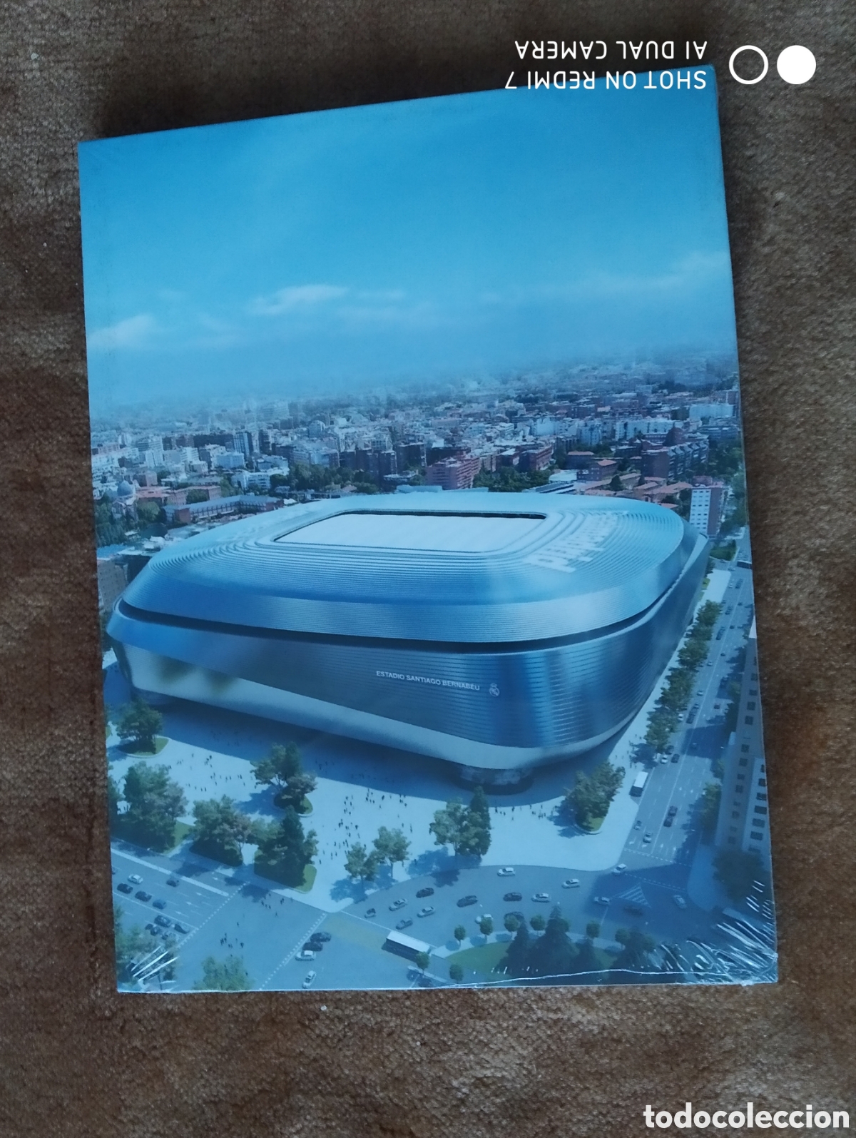 Coleccionismo deportivo: DVD RM Construyendo el Santiago Bernab&eacute;u - Foto 2