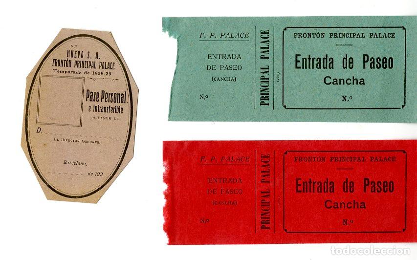 Coleccionismo deportivo: 2 Entradas + carnet Front&oacute;n principal Palace temporada 1928/29