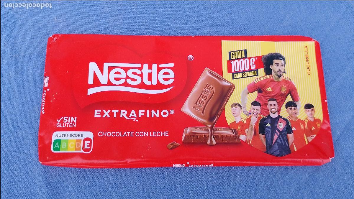 Coleccionismo deportivo: Envoltorio chocolate Nestle coleccionable mundial de f&uacute;tbol 2026 jugador Cucurella