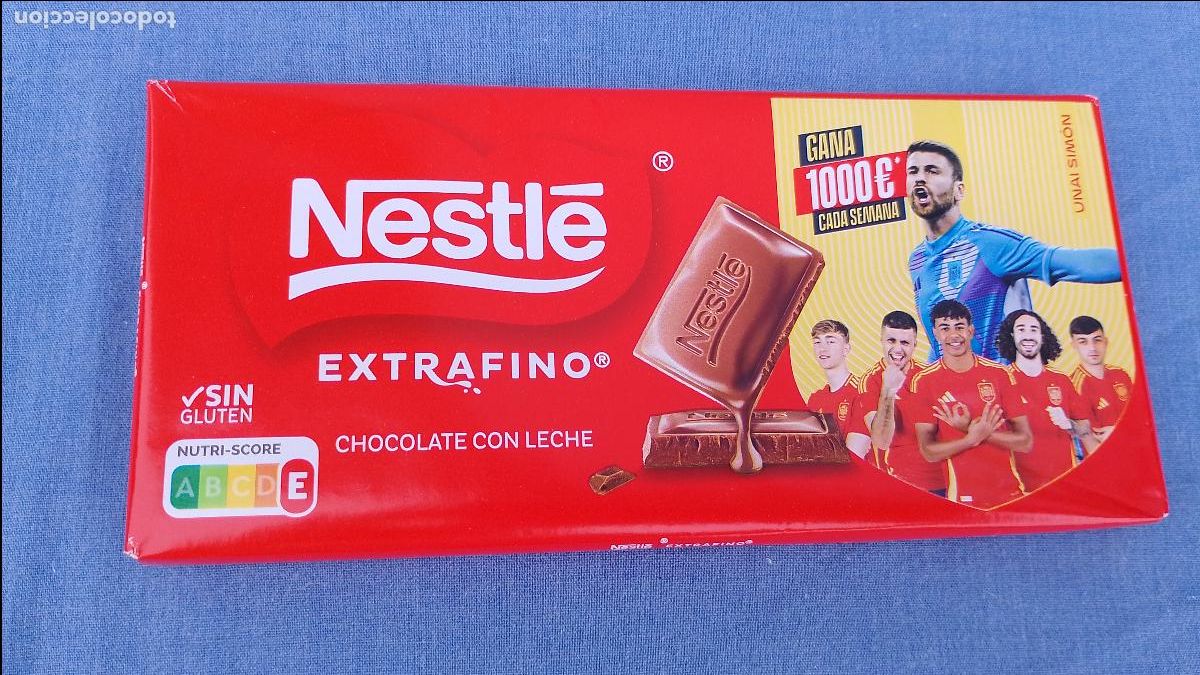 Coleccionismo deportivo: Envoltorio chocolate Nestle coleccionable mundial de f&uacute;tbol 2026 jugador Unai Sim&oacute;n