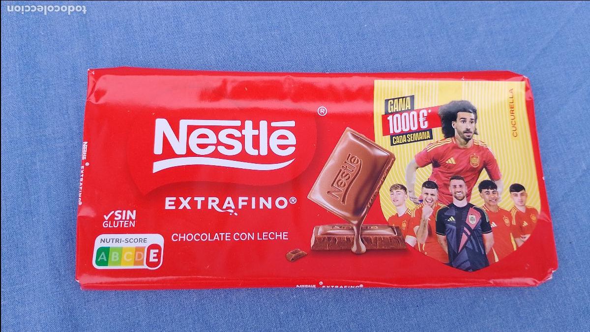 Coleccionismo deportivo: Envoltorio chocolate Nestle coleccionable mundial de f&uacute;tbol 2026 jugador Cucurella