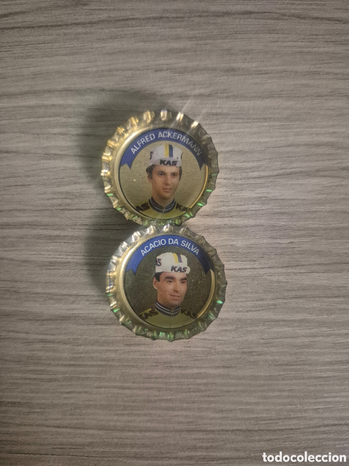 Coleccionismo deportivo: Lote de 8 chapas vintage equipo ciclista KAS - Foto 4