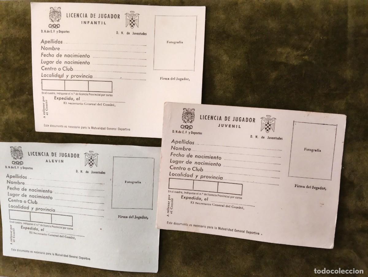 Coleccionismo deportivo: 3 FICHAS LICENCIA ANTIGUA DE JUGADOR D.N. DE E.F. Y DEPORTES Y D.N. DE JUVENTUDES OJE FRENTE FALANGE