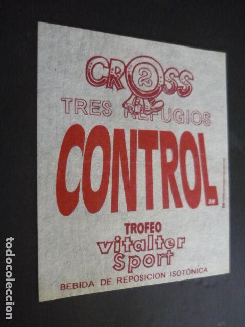 Coleccionismo deportivo: MANZANARES PUERTO DE NAVACERRADA MONTA&Ntilde;ISMO ALPINISMO CROSS TRES REFUGIOS DORSAL CONTROL 20 X 23 CM