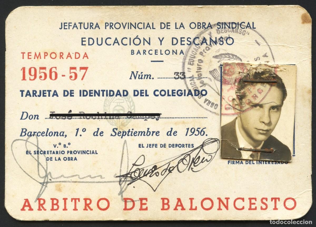 Coleccionismo deportivo: CARNET, TARJETA DE COLEGIADO, ARBITRO DE BALONCESTO, 1956, 1957 - Foto 1