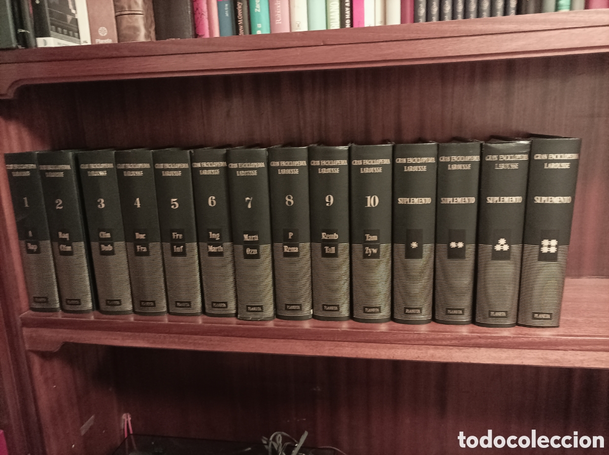 Enciclopedias antiguas: Enciclopedia completa Larousse con 4 actualizaciones