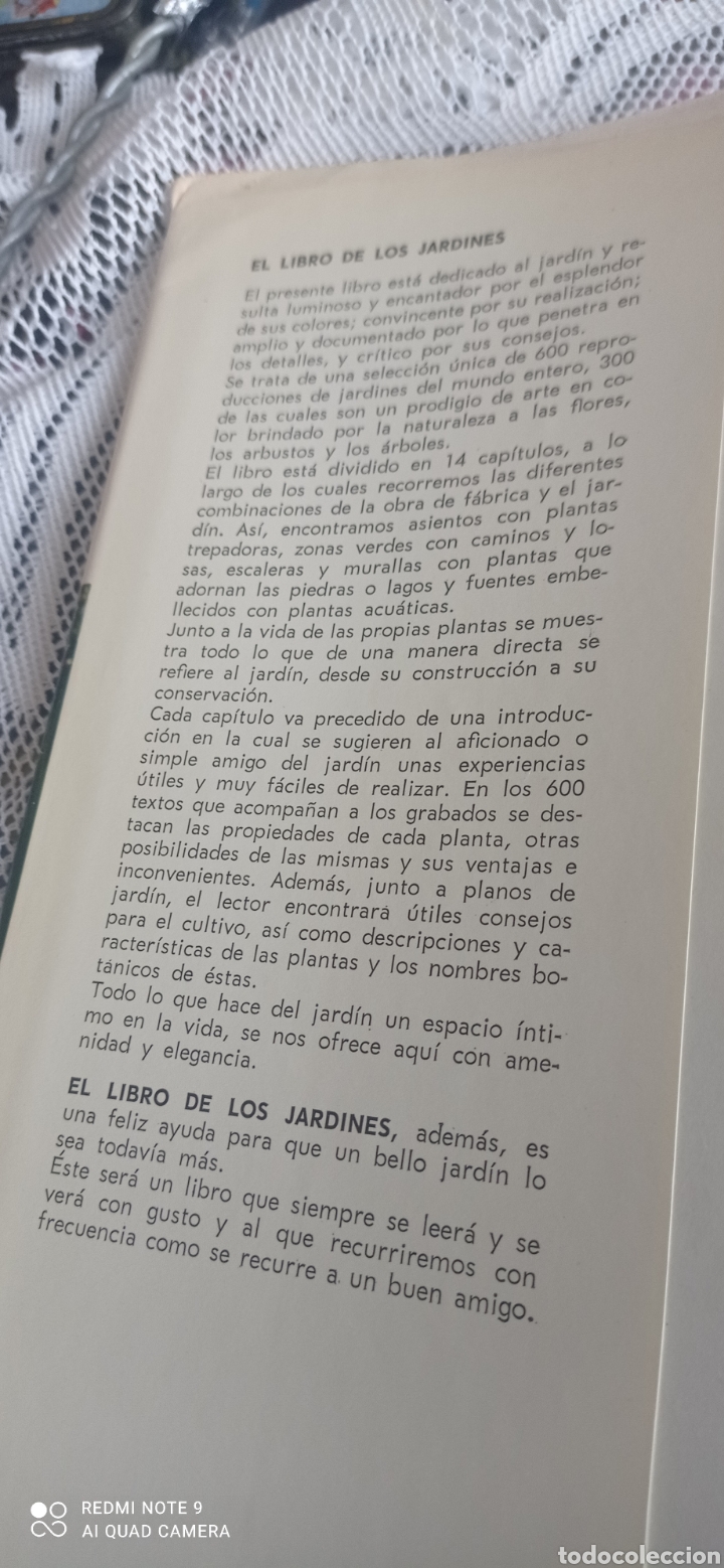 Enciclopedias: El libro de los jardines. 1970 - Foto 4
