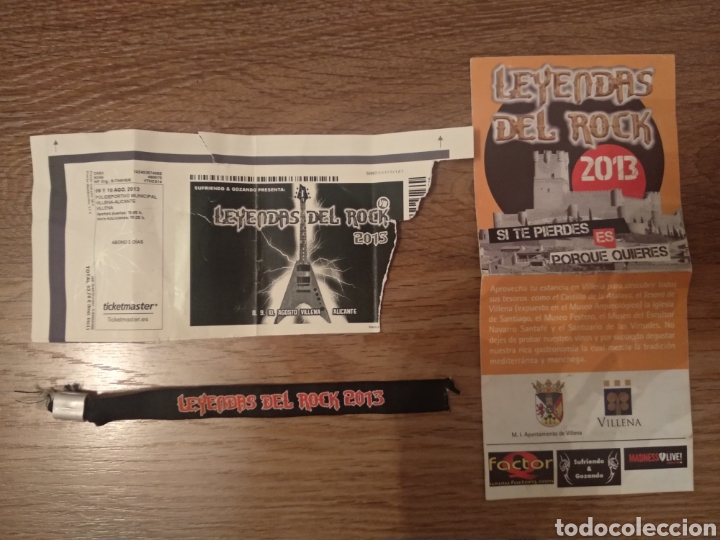 Entradas antiguas de conciertos: ENTRADA LEYENDAS DEL ROCK 2013 + PULSERA Y PROGRAMA - Foto 1