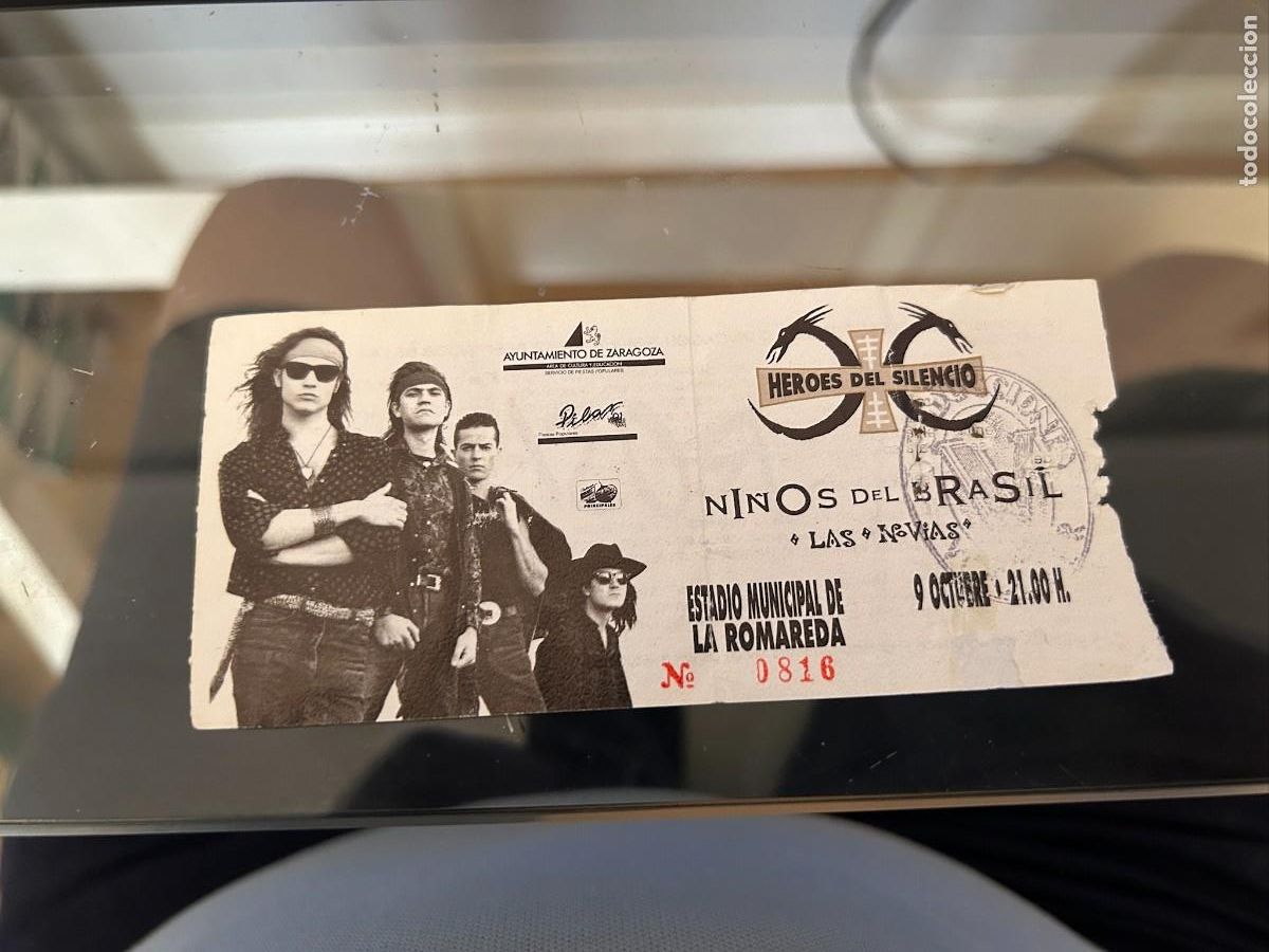 Entradas antiguas de conciertos: HEROES DEL SILENCIO ENTRADA ESTADIO MUNICIPAL DE LA ROMAREDA 9 DE OCTUBRE CON NI&Ntilde;OS DEL BRASIL