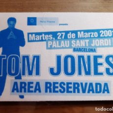 Entradas de Conciertos: ENTRADA TOM JONES - BARCELONA 2001. Lote 252522805