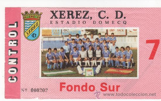 Sports collectibles: Entrada f&uacute;tbol, Estadio Domecq, a&ntilde;os 70. Xerez C.F.. Publicidad Fino Pando. Foto del equipo.