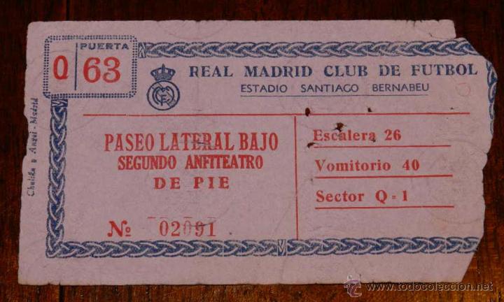 Sammelleidenschaft Sport: ANTIGUA ENTRADA DE FUTBOL DEL ESTADIO SANTIAGO BERNABEU, DEL REAL MADRID C. DE F., TAL COMO SE VE EN