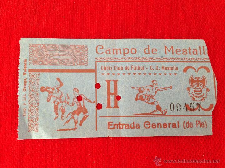 Coleccionismo deportivo: R110 ENTRADA TICKET MESTALLA VALENCIA CADIZ A&Ntilde;OS 60 CONTROL H