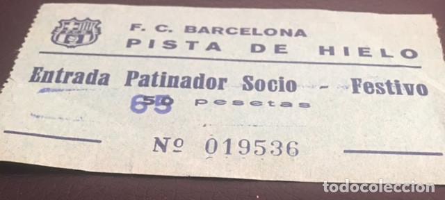 Coleccionismo deportivo: entrada a&ntilde;os 70-80 pista de hielo del f.c. barcelona patinador socio