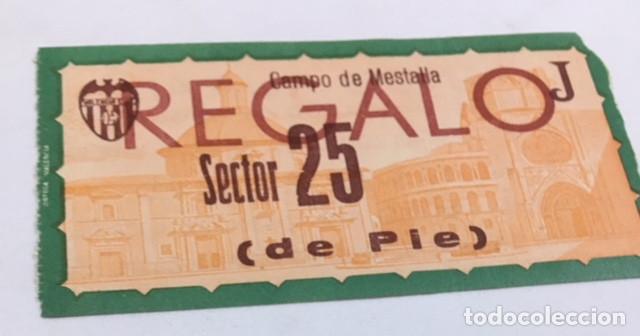 Coleccionismo deportivo: entrada del partido valencia c.f. f.c. barcelona 20 enero de 1952 campo mestalla