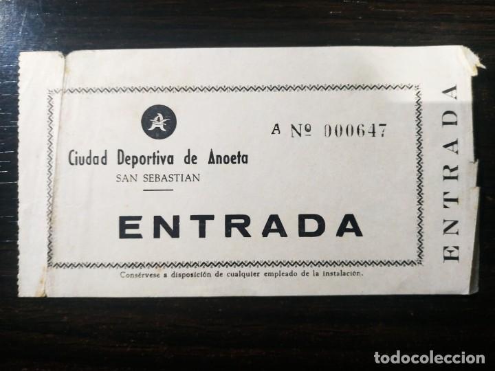 Sammelleidenschaft Sport: Una entrada a la ciudad deportiva Anoeta de San Sebastian. mediados del XX