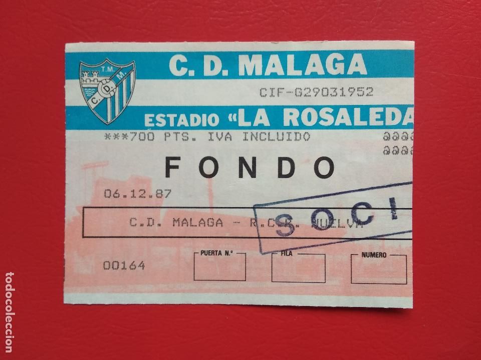 Sports collectibles: ENTRADA DE FUTBOL ESTADIO LA ROSALEDA CD MALAGA - RECREATIVO DE HUELVA A&Ntilde;O 87 1987