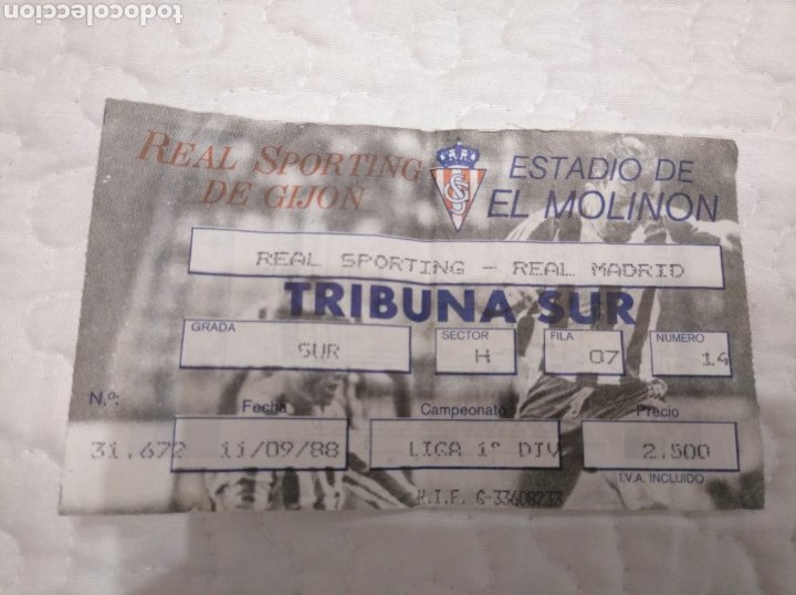 Coleccionismo deportivo: Entrada de fútbol del partido Real Sporting de Gijón - Real Madrid 1988 - Foto 1 - 274278598