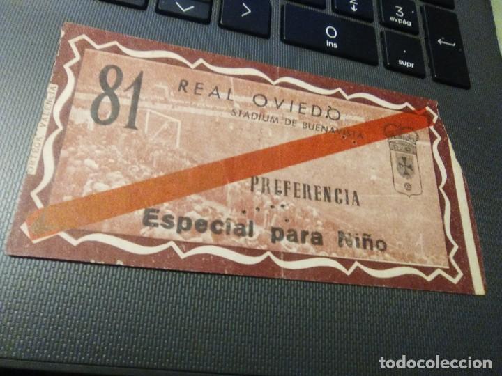 Coleccionismo deportivo: ENTRADA TICKET REAL OVIEDO-DEPORTIVO DE LA CORU&Ntilde;A-1957-STADIUM DE BUENAVISTA