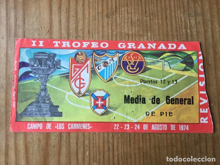 Colecionismo desportivo: R18066 ENTRADA TICKET FUTBOL ABONO II TROFEO GRANADA MALAGA VASAS BUDAPEST OS BELENENSES 1974