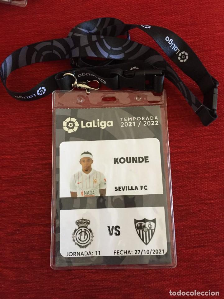 Coleccionismo deportivo: R18756 ENTRADA TICKET ACREDITACION REAL MALLORCA 1-1 SEVILLA (27-10-2021) JULES KOUNDE