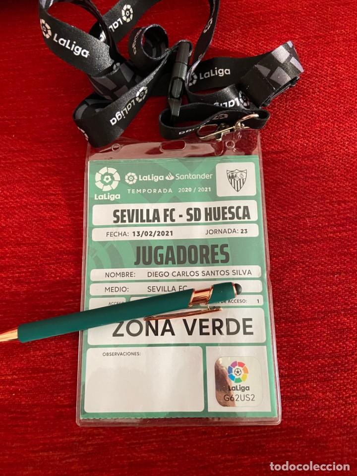 Coleccionismo deportivo: R19813 ENTRADA ACREDITACION SEVILLA 1-0 HUESCA LIGA TEMPORADA 2020 2021 DIEGO CARLOS SANTOS SILVA
