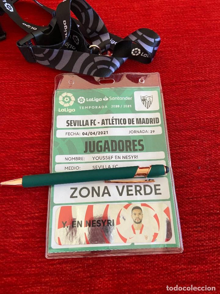 Coleccionismo deportivo: R19872 ENTRADA ACREDITACION SEVILLA 1-0 ATLETICO MADRID LIGA 2020 2021 YOUSSEF EN NESYRI CON FOTO