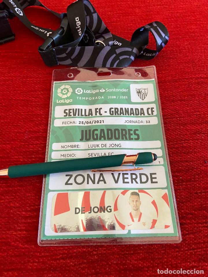 Sports collectibles: R19889 ENTRADA ACREDITACION SEVILLA 2-1 GRANADA LIGA TEMPORADA 2020 2021 LUUK DE JONG CON FOTO