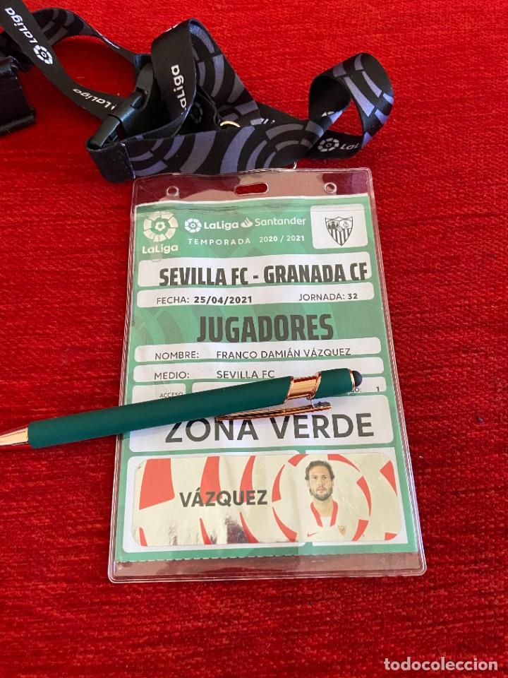 Coleccionismo deportivo: R19891 ENTRADA ACREDITACION SEVILLA GRANADA LIGA TEMPORADA 2020 2021 FRANCO DAMIAN VAZQUEZ CON FOTO
