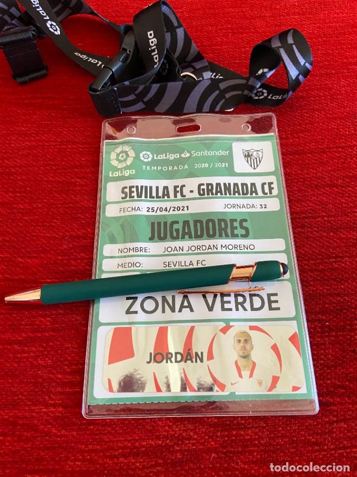 Coleccionismo deportivo: R19892 ENTRADA ACREDITACION SEVILLA GRANADA LIGA TEMPORADA 2020 2021 JOAN JORDAN MORENO CON FOTO