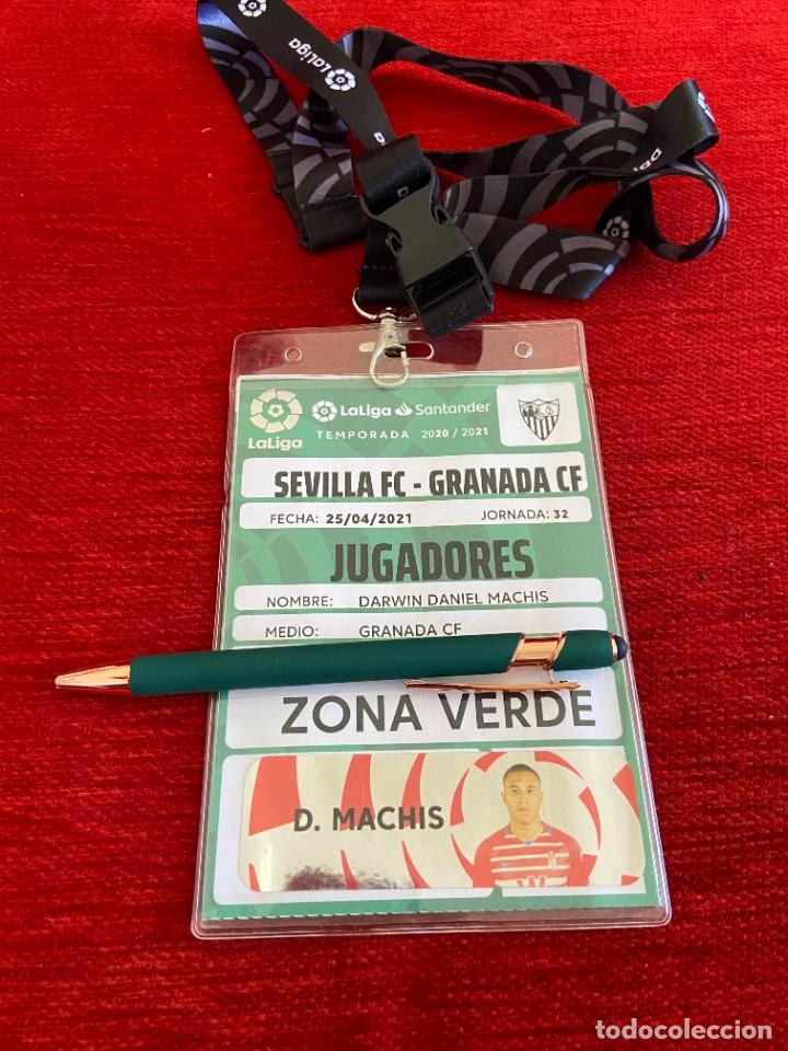 Coleccionismo deportivo: R19907 ENTRADA ACREDITACION SEVILLA GRANADA LIGA TEMPORADA 2020 2021 DARWIN DANIEL MACHIS CON FOTO