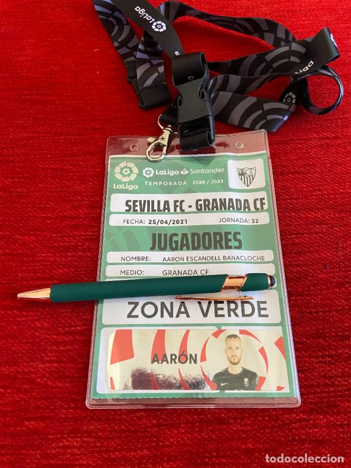 Coleccionismo deportivo: R19909 ENTRADA ACREDITACION SEVILLA GRANADA LIGA TEMPORADA 2020 2021 AARON ESCANDELL CON FOTO